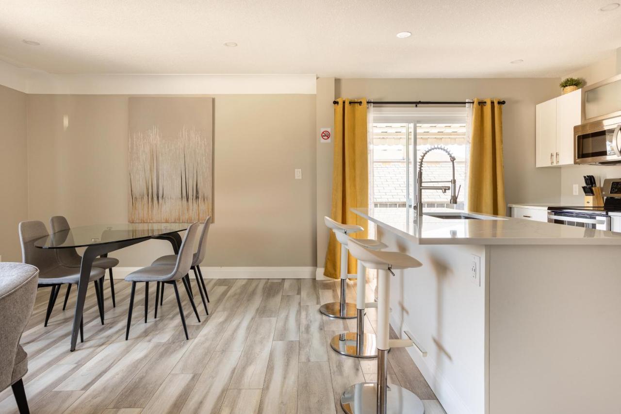 Entire 2 Bedroom Downtown - U3