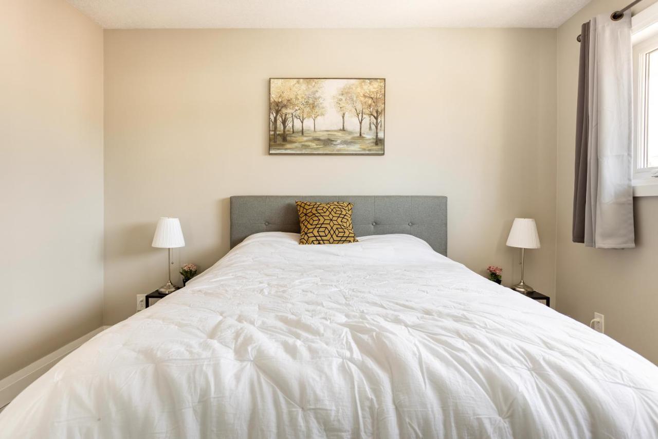 Entire 2 Bedroom Downtown - U3